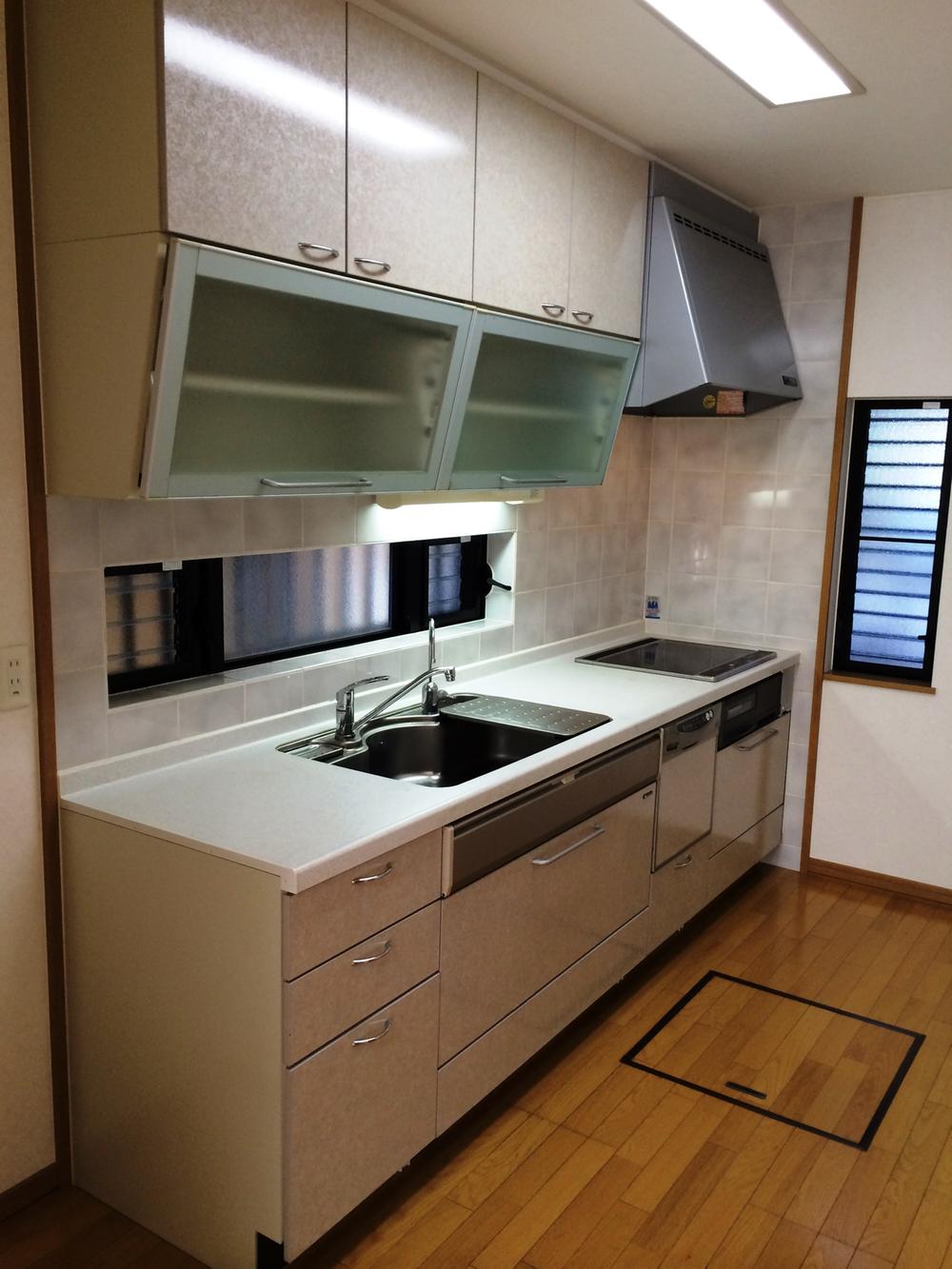 Kitchen. Independent kitchen adopted, I customer's point of view is also not worried.