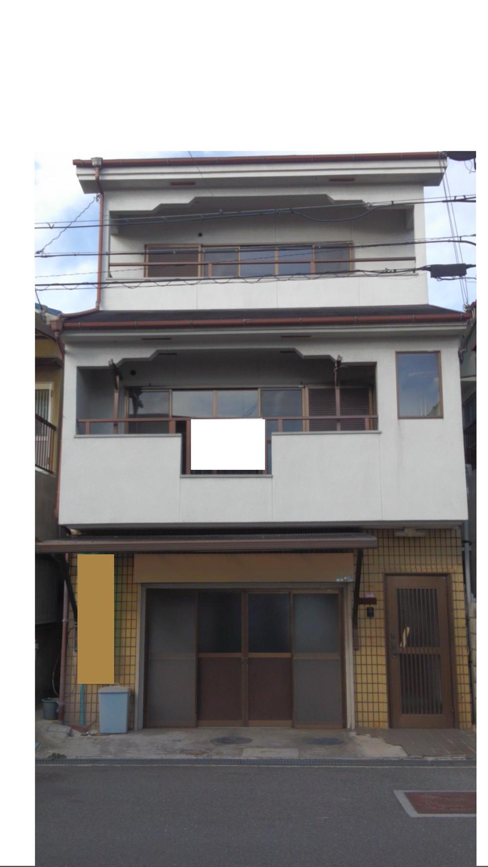 Local appearance photo. Local (12 May 2013) Shooting