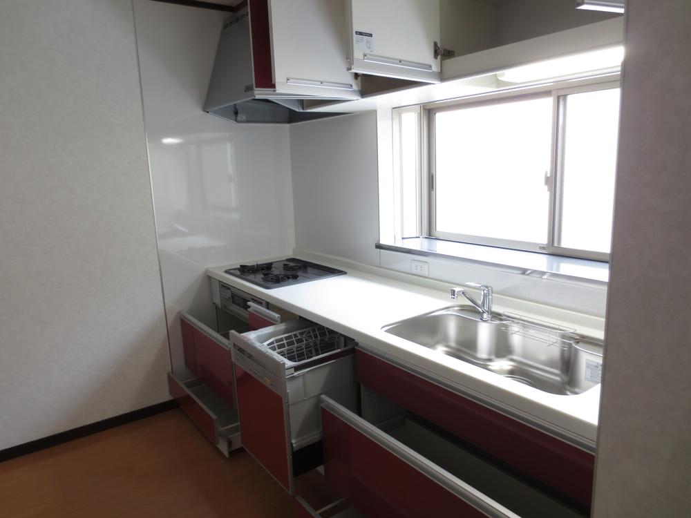 Kitchen. Kitchen plenty of storage