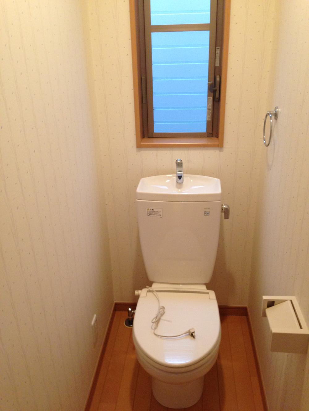 Toilet. Second floor toilet