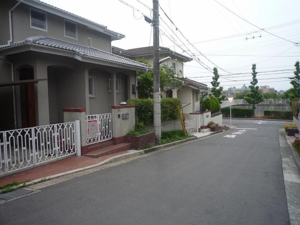 Local photos, including front road. Local (June 2013) Shooting