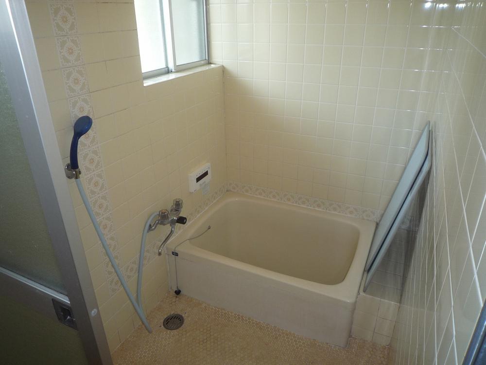 Bathroom. Indoor (June 2013) Shooting