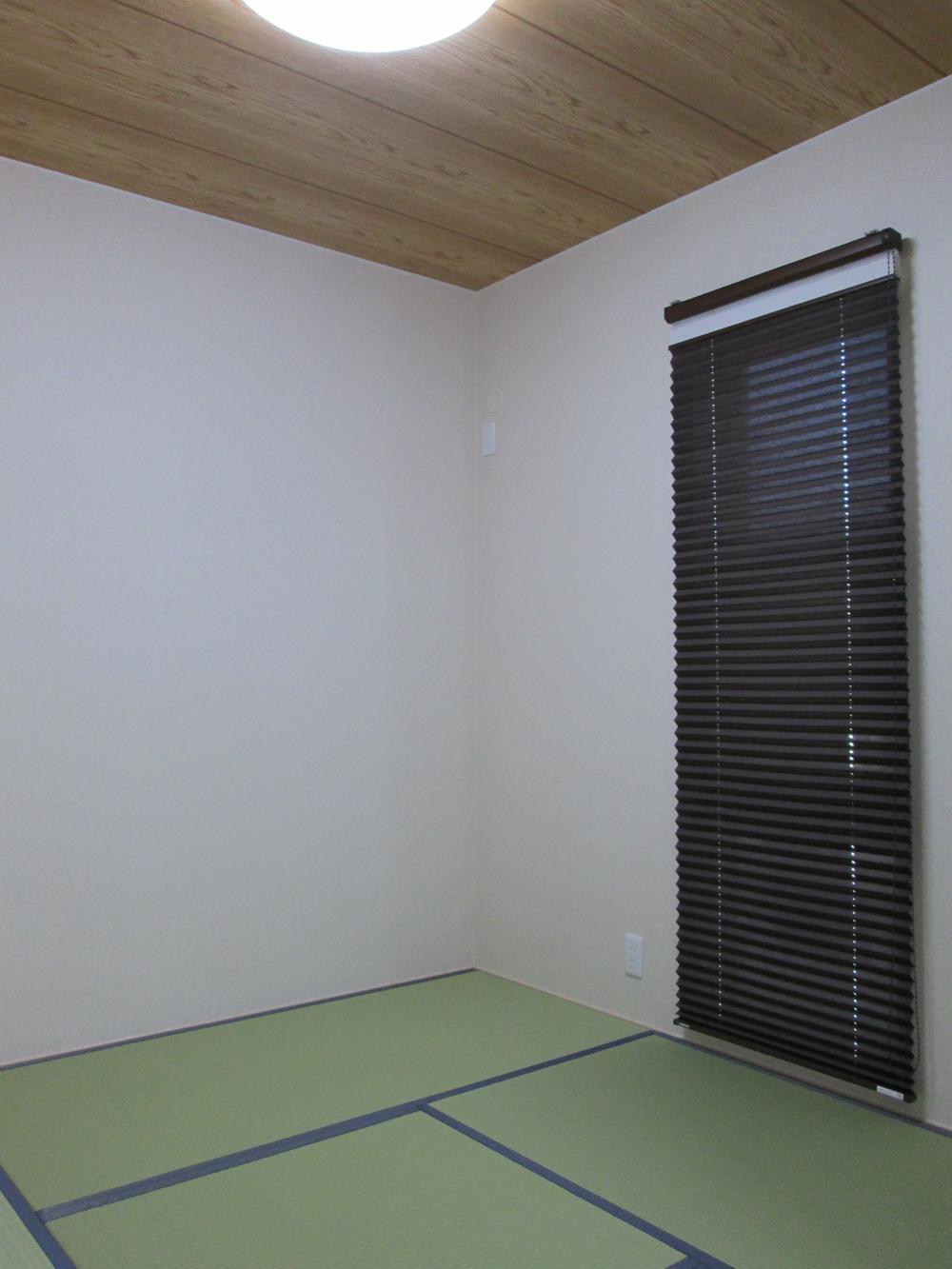 Non-living room. Stylish Japanese-style room. 