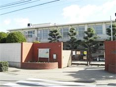 Junior high school. Mihara 1840m until junior high school