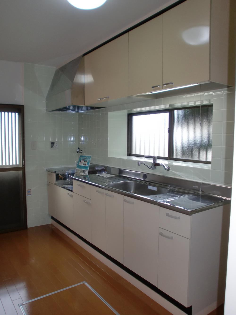 Kitchen. Easy-to-use is a good kitchen.