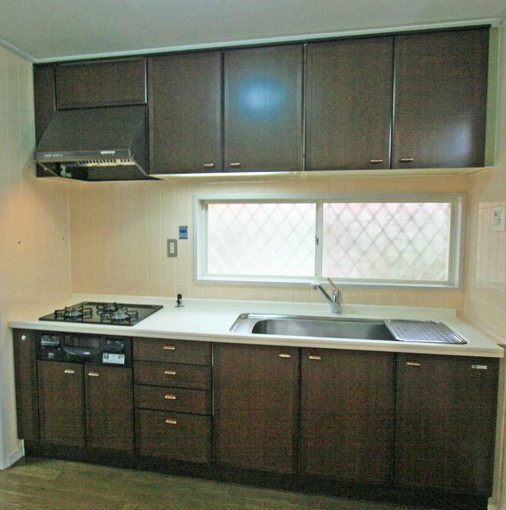 Kitchen. Easy-to-use kitchen.