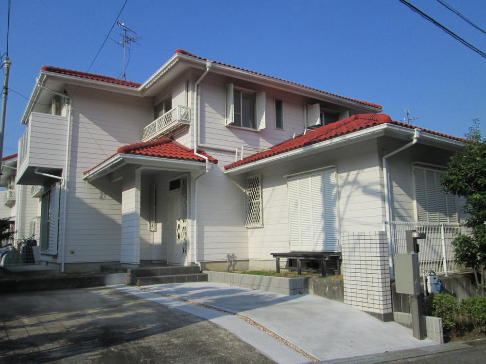 Local appearance photo. Exterior renovation completed