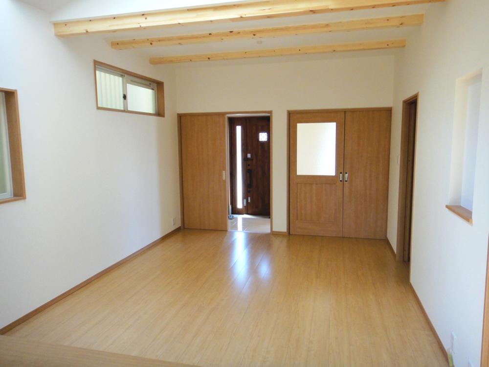 Same specifications photos (living). ( Building) same specification