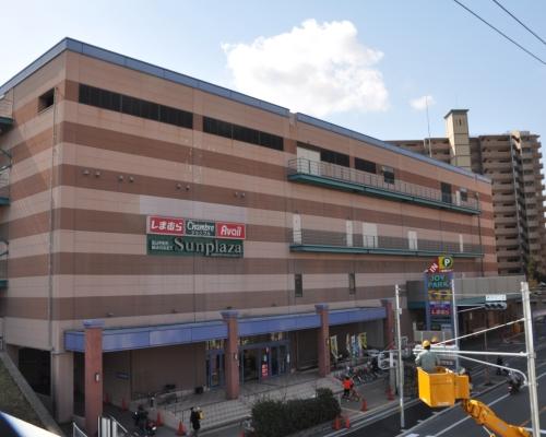 Shopping centre. 2510m to Joy Park