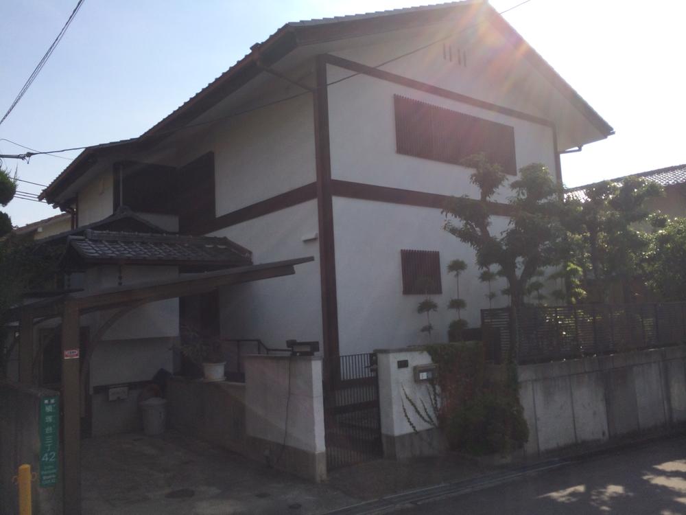 Local appearance photo