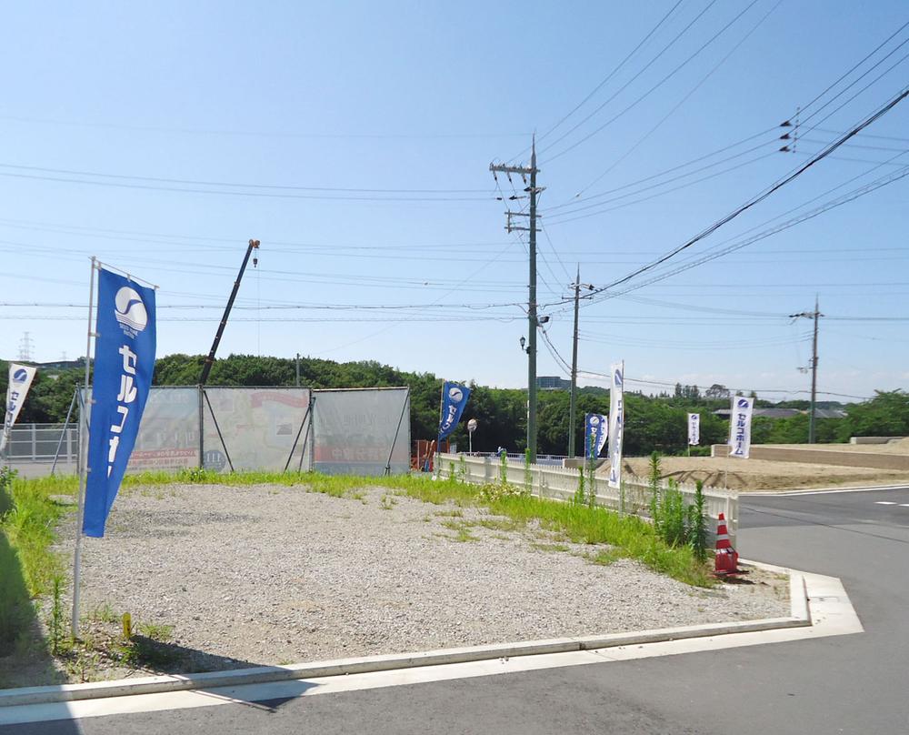 Local land photo. Local (July 2013) is shooting Banff Street District No. 68 place. In addition to clear a certain site of 55.36 square meters, North, West, Is the location that feeling of freedom that the east is facing the road.