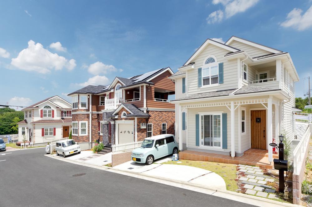 Other. The hills of Van Vert Komyoike 4th subdivision start all 132 compartment popular in subdivision ※ Local Photos Montreal Street District (June 2013 shooting)