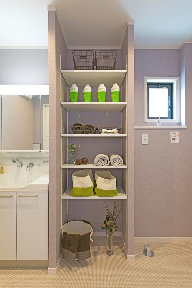 Receipt. Storage of the wash room is convenient with shelves. It was sufficient space to stock such as towels and detergent.