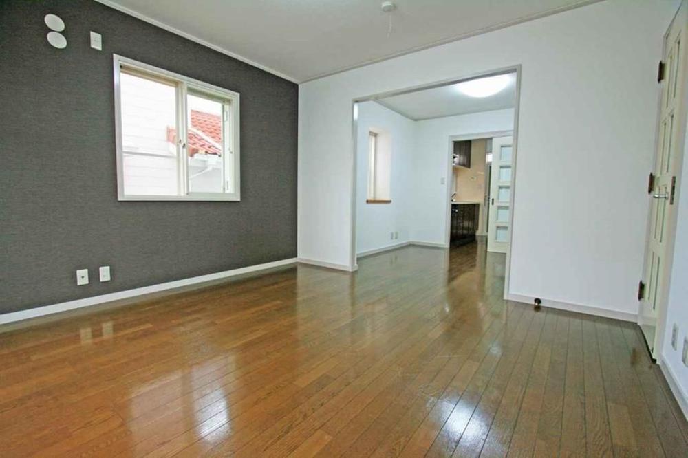 Living. Living is quire 17, You can use widely