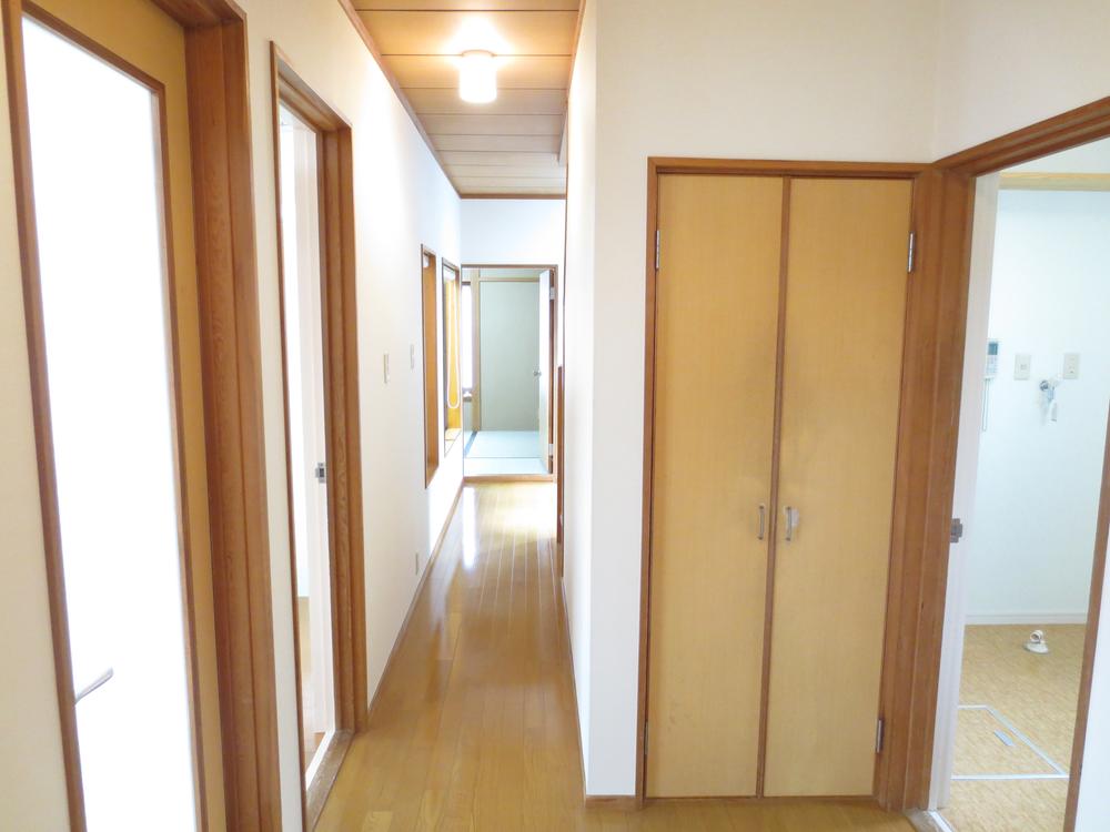 Other. Corridor is also bright ☆