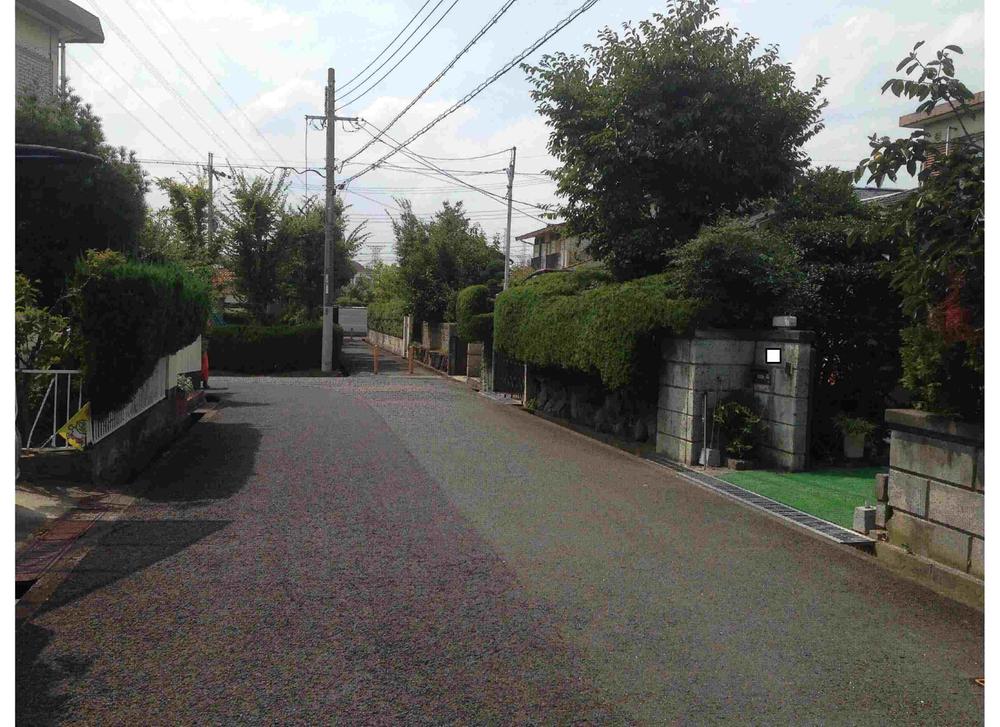 Local photos, including front road. Local (11 May 2013) Shooting