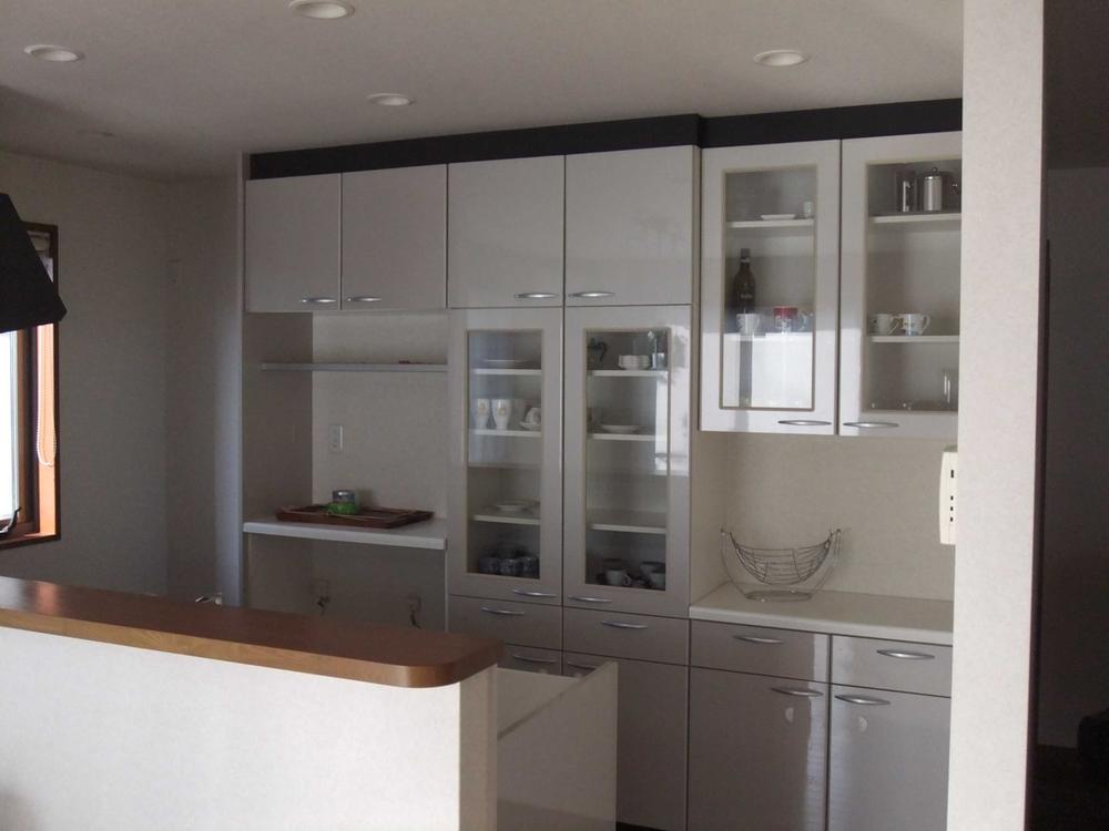 Other introspection. Indoor (12 May 2013) Shooting, Is a cupboard of the built-in first floor kitchen