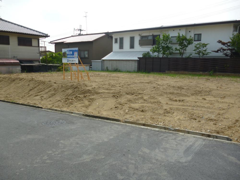 Local photos, including front road. Local (July 2013) Shooting