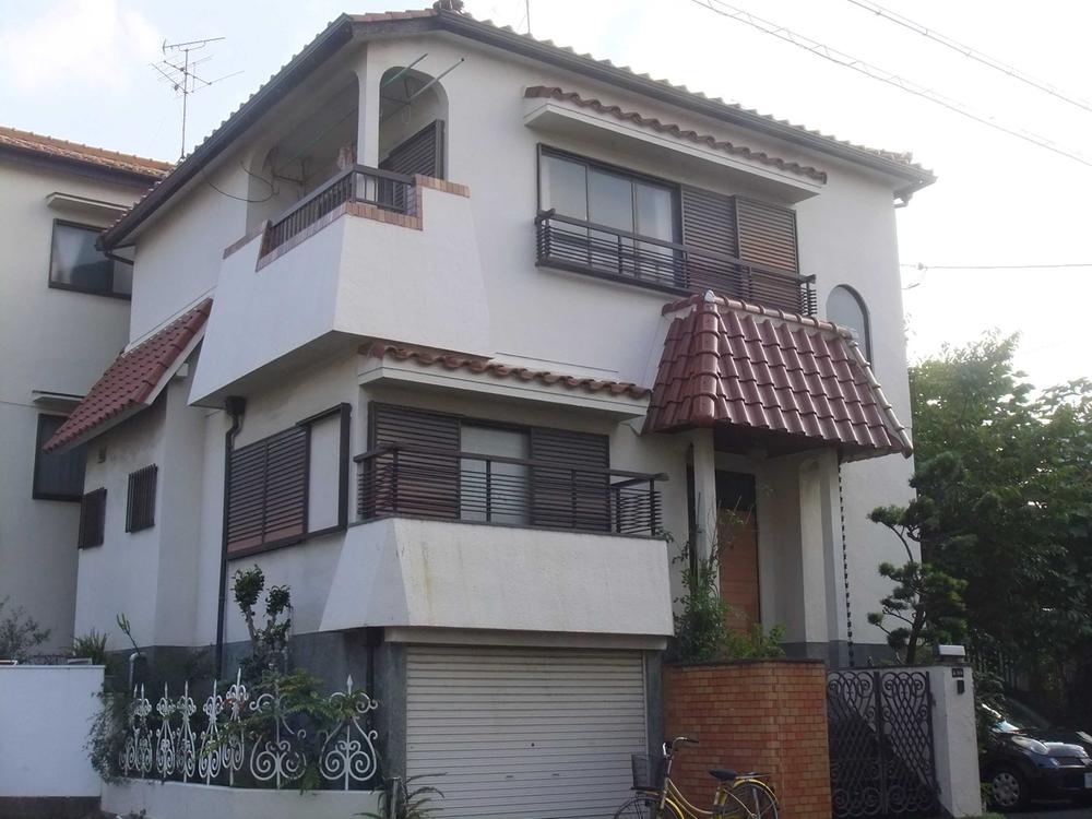 Local appearance photo. Local (10 May 2013) Shooting