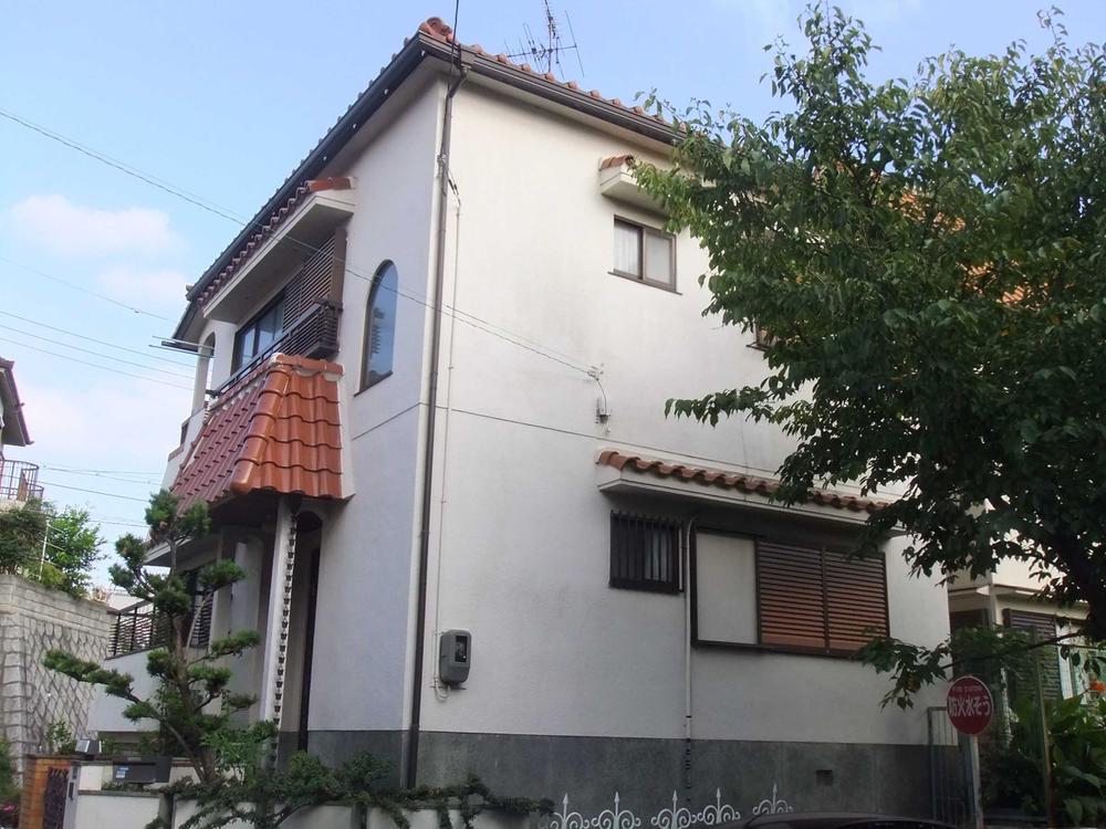 Local appearance photo. Local (10 May 2013) Shooting