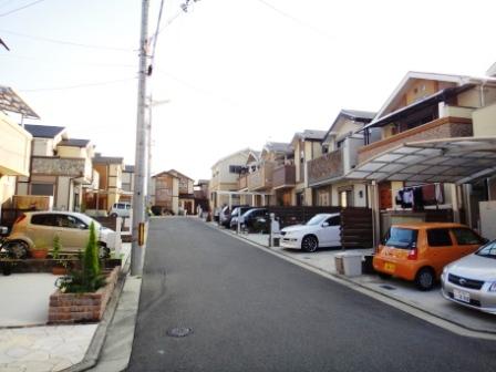 Sale already cityscape photo. Sale already the city average