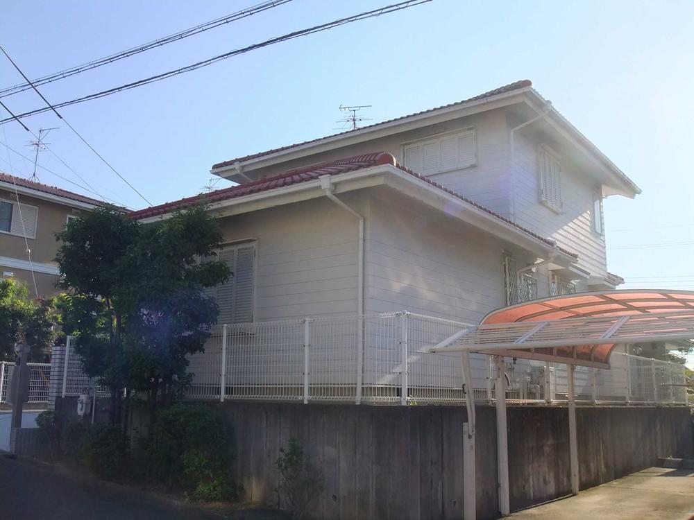 Local appearance photo. Local (10 May 2013) Shooting, In the east side road width about 6m, Garage also Easy.