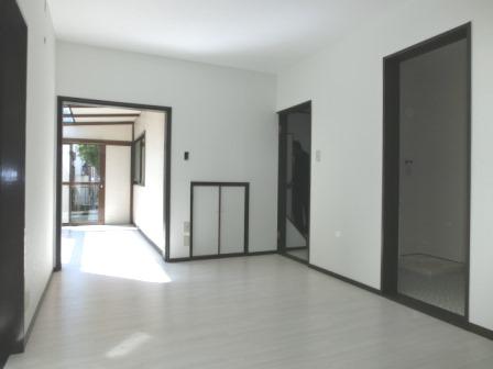 Living. Local (10 May 2013) Shooting