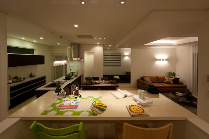 Same specifications photos (living). The space to foster the creativity of children, A such a beautiful space with shade.