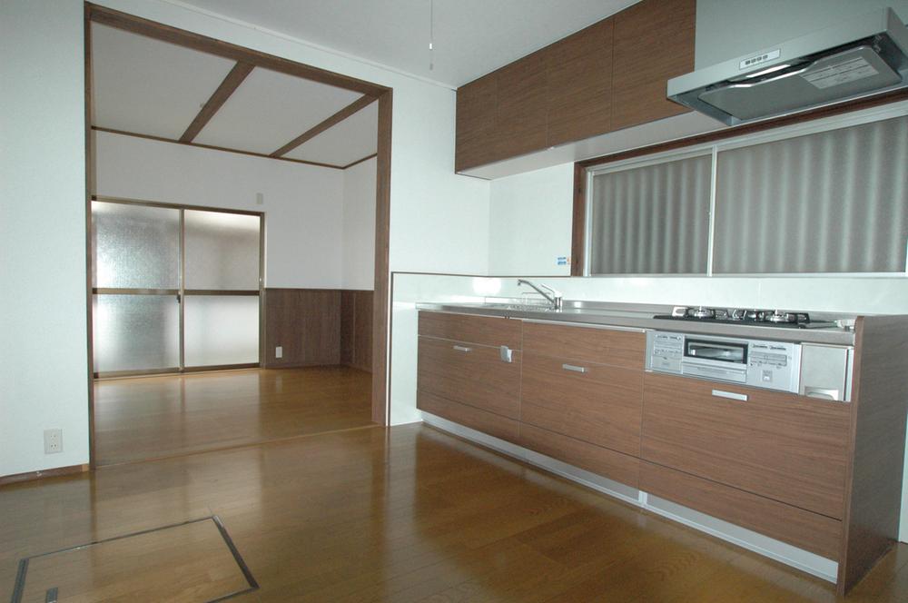 Kitchen. Local (April 2013) Shooting