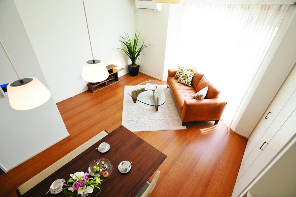 Same specifications photos (living). Example of construction LDK