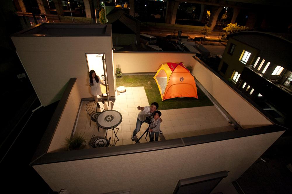 Same specifications photos (appearance). Starlit sky observation at the rooftop garden