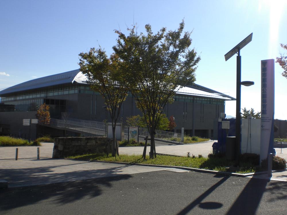 park. Haraike to the park gymnasium 900m