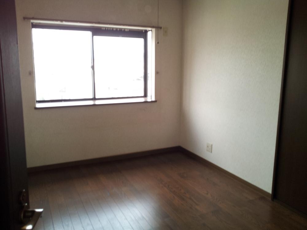 Non-living room. 3 Kaiyoshitsu