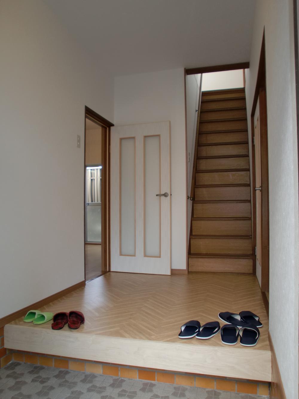 Entrance. Spacious Spacious an entrance hall