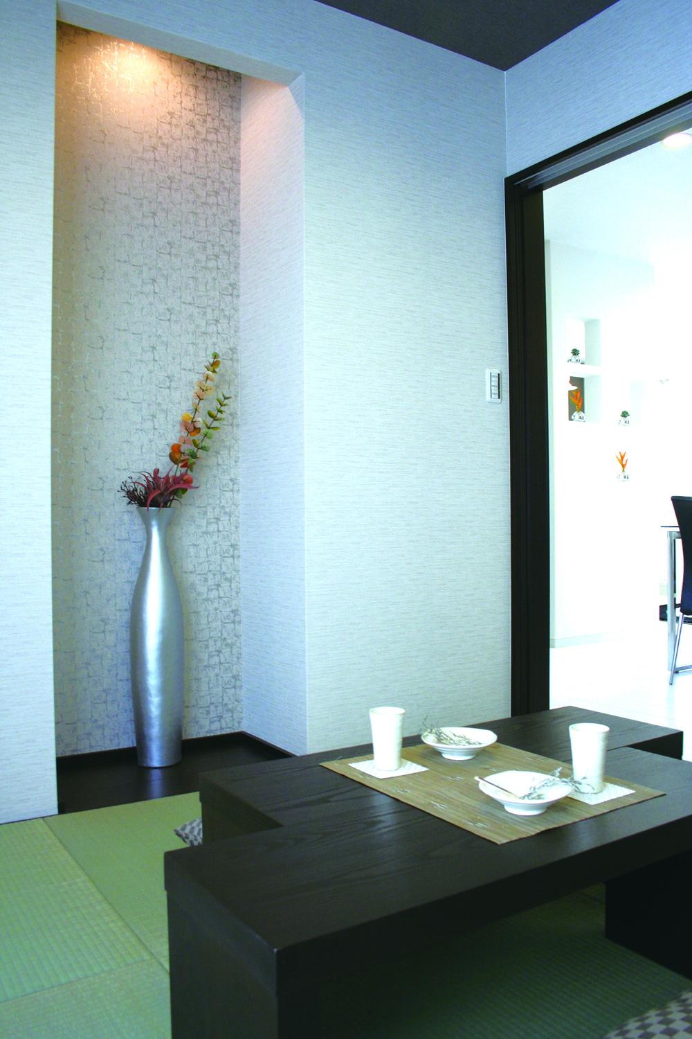 Model house photo. Happy Japanese-style room at the time of sudden visitor