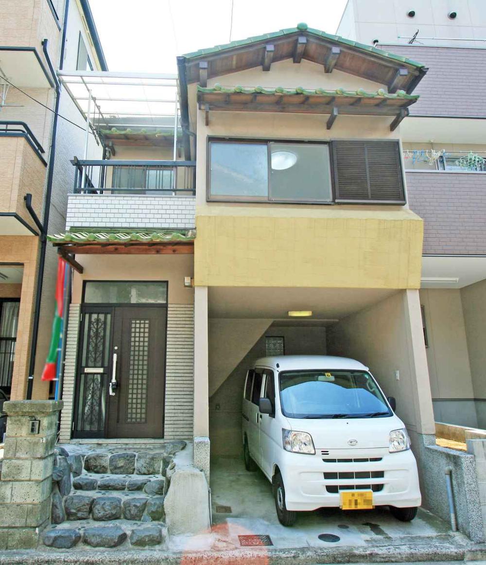 Local appearance photo