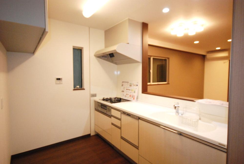 Building plan example (introspection photo).  ◆  kitchen  ◆ Storage is there are a lot, Broad because it is easy-to-use kitchen