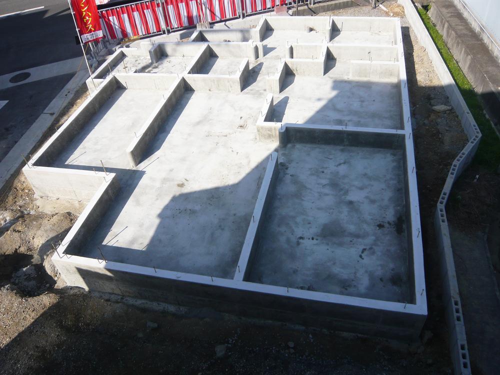 Construction ・ Construction method ・ specification.  [No. 1 destination] It was completed foundation work!