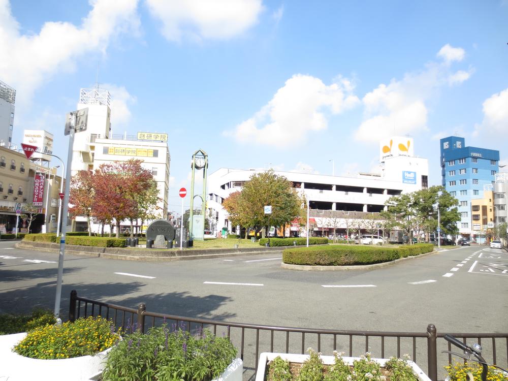 Other. It is in front of the station there is also a gourmet City, It also has been enhanced shopping facilities