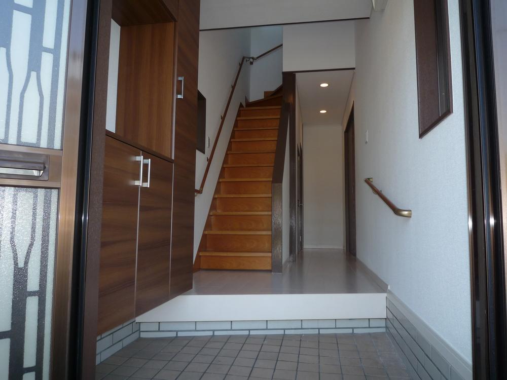 Entrance. Local (10 May 2013) is taken very spacious entrance. It had made also shoebox.