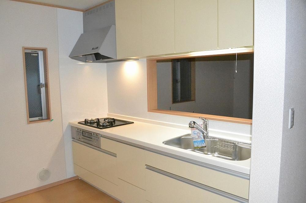 Kitchen. System kitchen has become to make in pursuit of ease of use.