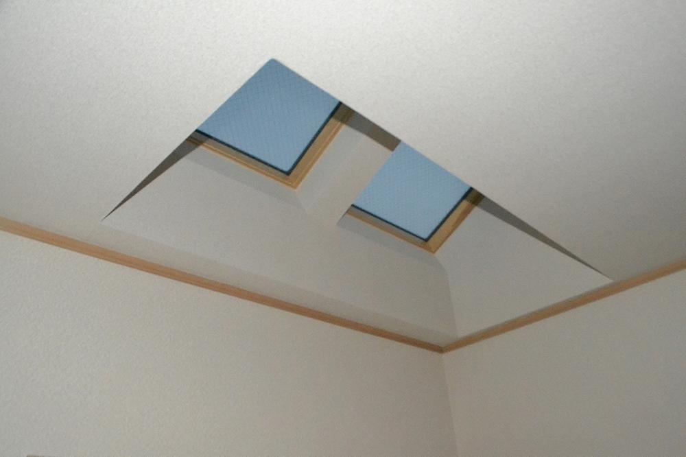 Other introspection. Local (10 May 2013) Shooting  The Building 3 comes with a skylight by ^^