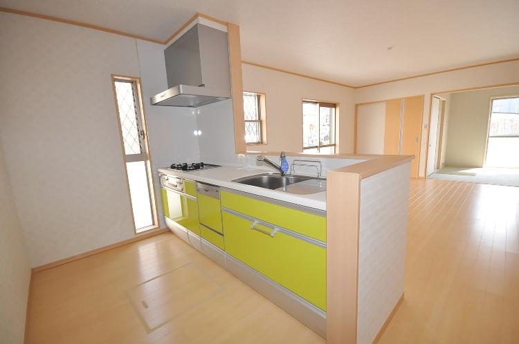 Kitchen. Cleanup made. With dish washing and drying machine