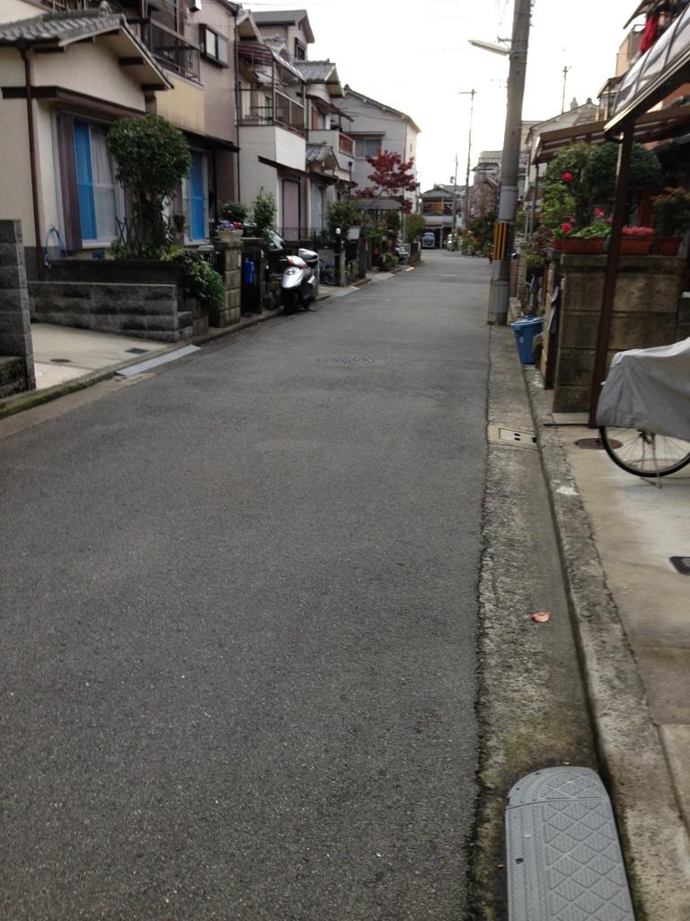 Local photos, including front road. 2013 November 18, shooting