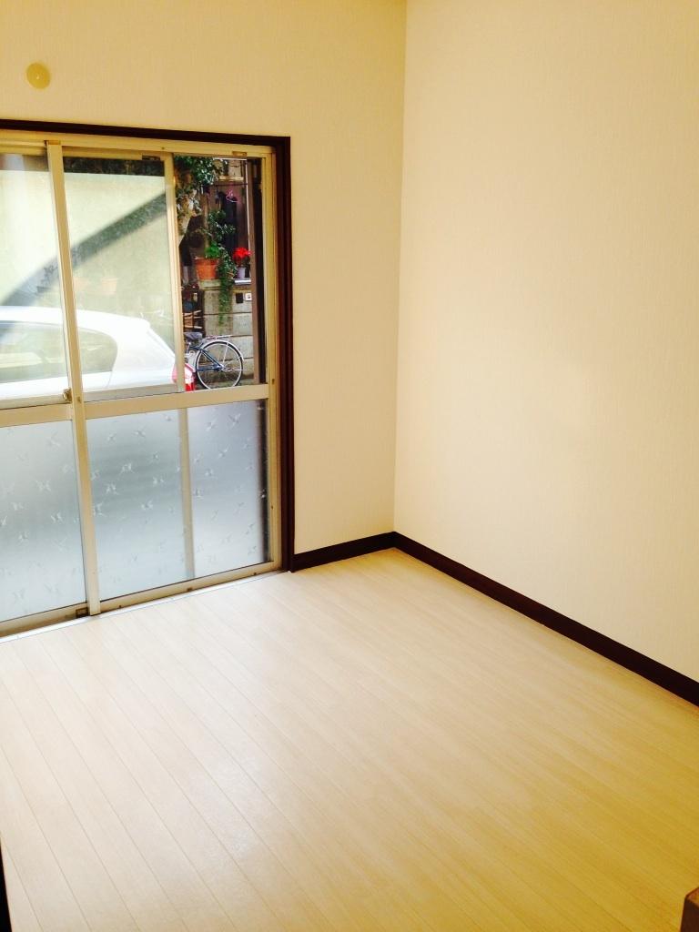 Non-living room. 2013 December 7 shooting