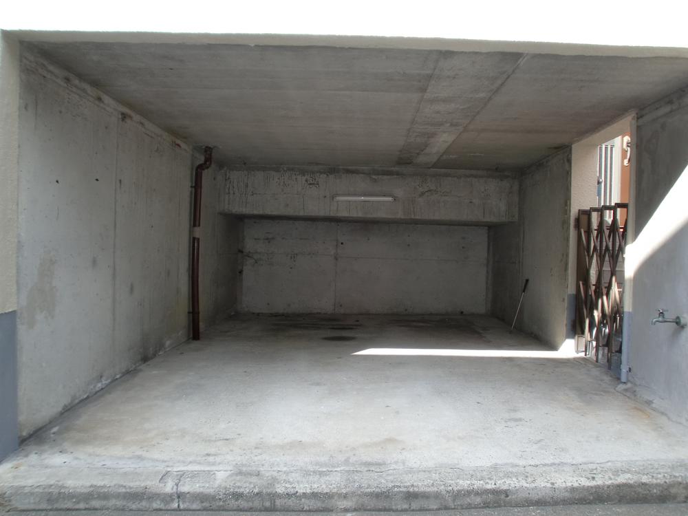 Parking lot. Spacious parking space.