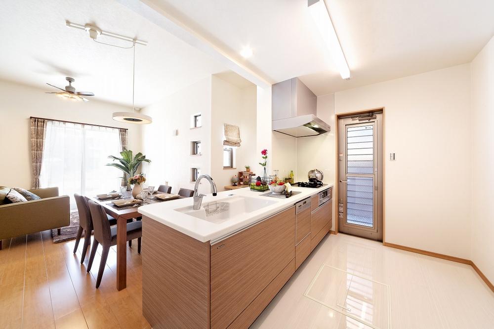 Other. Easy-to-use, such as touchless faucets, Seems to care is also easy to kitchen it is fun every day of cooking. 3 colors to choose from the manufacturer you can also select.