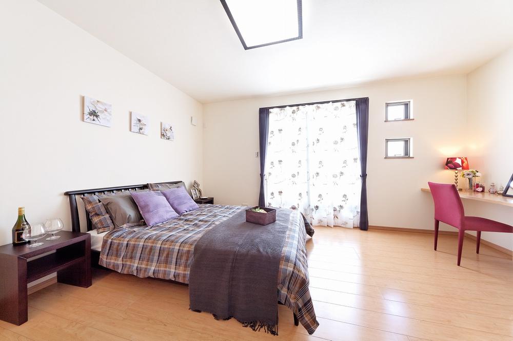 Building plan example (introspection photo). Plan in the main bedroom provided Mrs. Corner. It can be used as a powder corner and study corner.