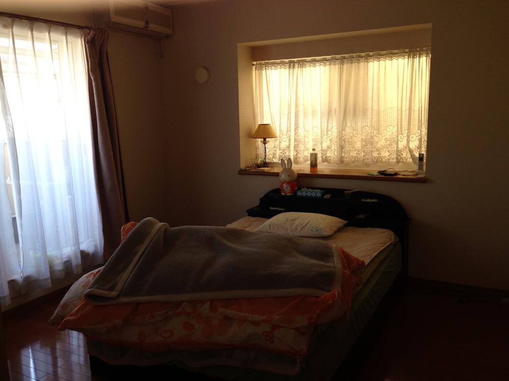 Non-living room. Indoor (11 May 2013) Shooting