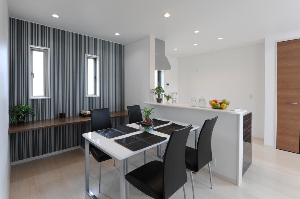 Model house photo. dining